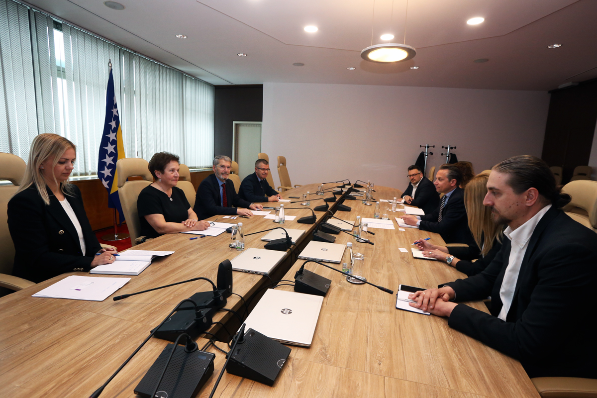 The Chair and Deputy Chair of the Joint Committee for Defence and Security of BiH, Jasmin Imamović and Marina Pendeš, spoke with representatives of the Centre for European Security Studies from Groningen