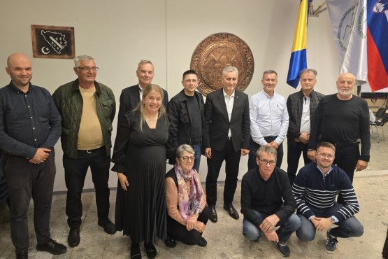 Zamjenik predsjedavajućeg Doma naroda PSBiH Kemal Ademović posjetio u Ljubljani Muslimanski kulturni centar, sjedište Društva „Ljiljan“ i Bošnjački kulturni savez Slovenije